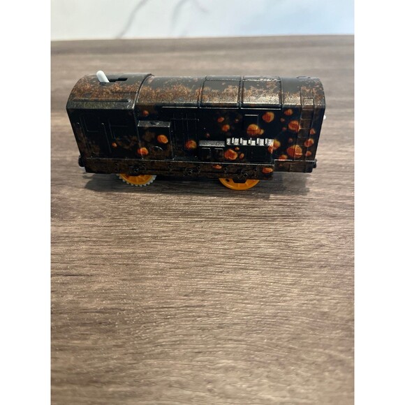 Thomas and Friends Trackmaster Motorized Dirty Diesel - Picture 2 of 5